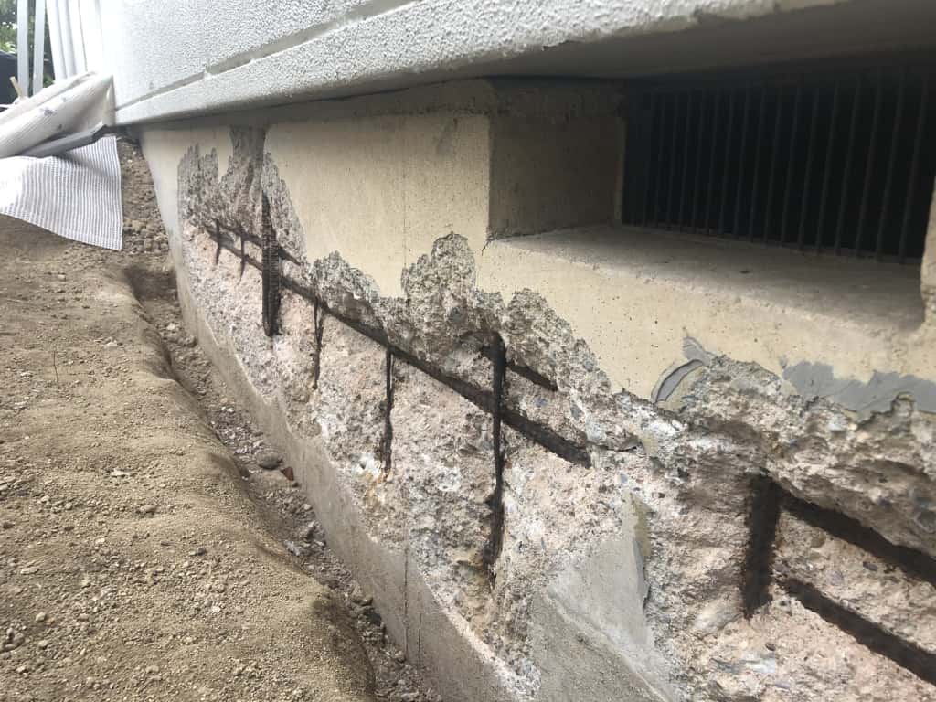 基礎コンクリートの爆裂はなぜ起こる?危険性や補修工事について解説